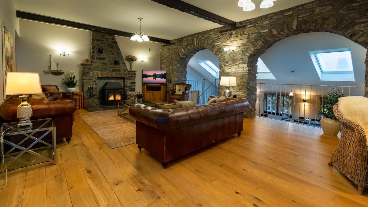 Mains Of Taymouth Country Estate 5* Houses เคนมอร์ ภายนอก รูปภาพ