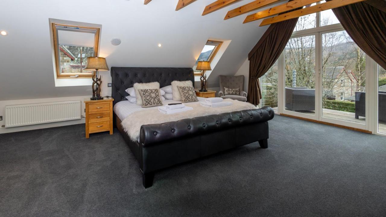Mains Of Taymouth Country Estate 5* Houses เคนมอร์ ภายนอก รูปภาพ